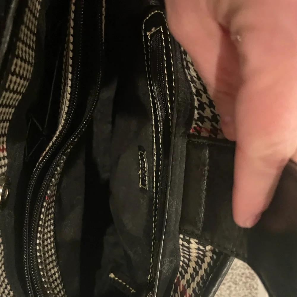 Purse - Picture 3 of 3